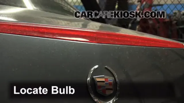 2009 Cadillac DTS Platinum 4.6L V8 Éclairage Feu de freinage central (remplacer l'ampoule)